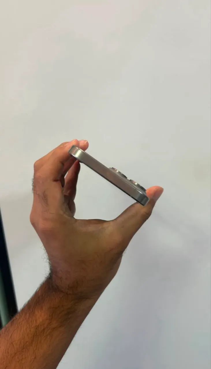 Vende-se iPhone 16 pro Max 256gb 98% de bateria  - Foto 4
