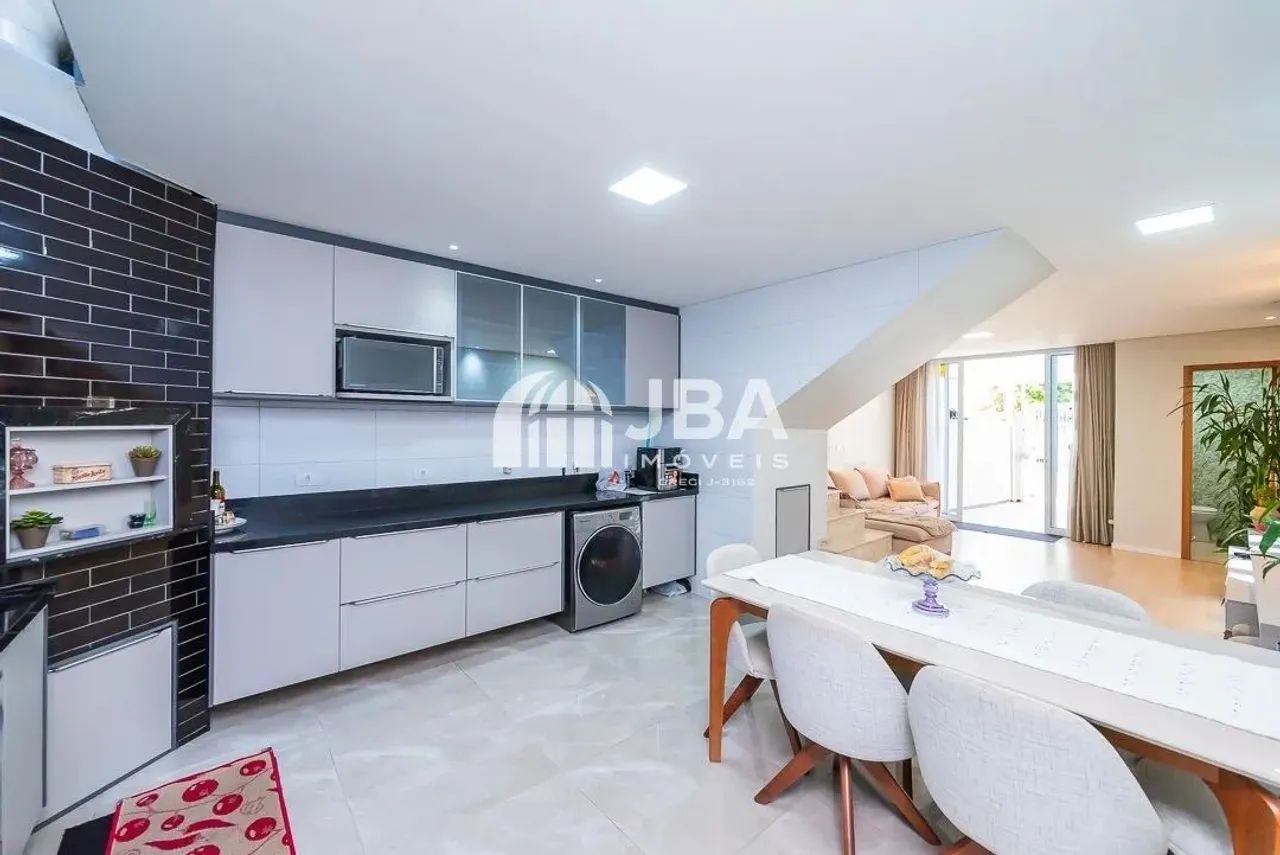 SOBRADO MODERNO NO UMBARÁ