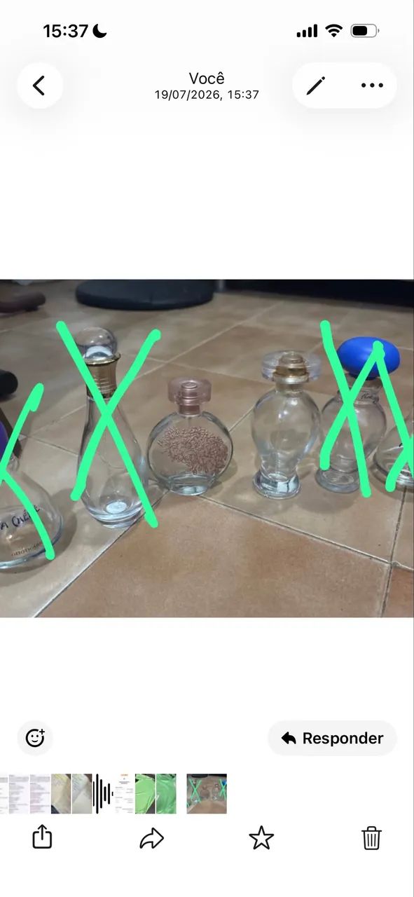 Frascos vazios de perfume 