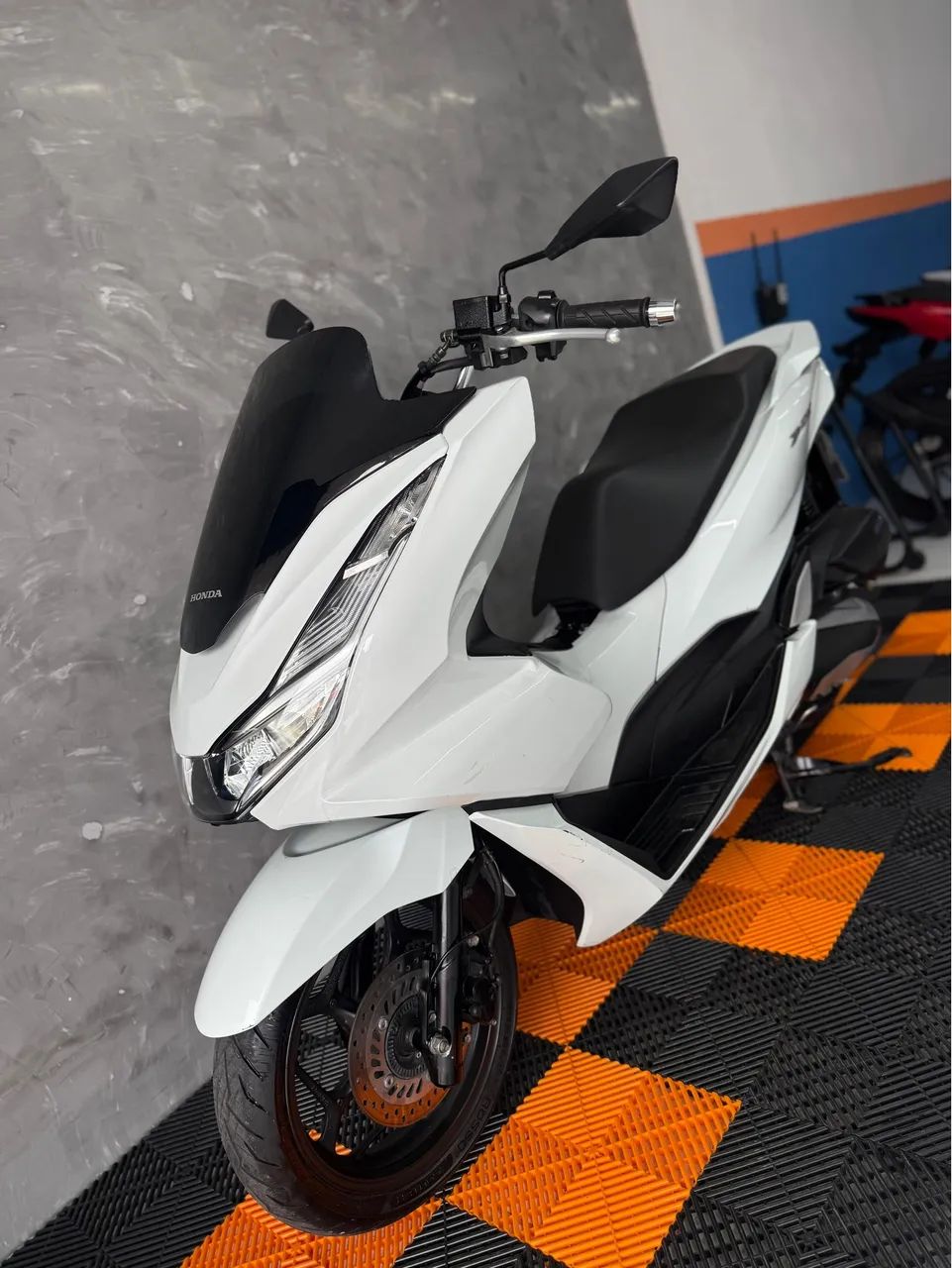 HONDA PCX 150cc ANO:2024 - Foto 3