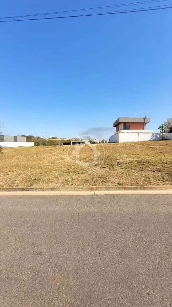 TERRENO DE 426M2 - FLORAIS DA MATA