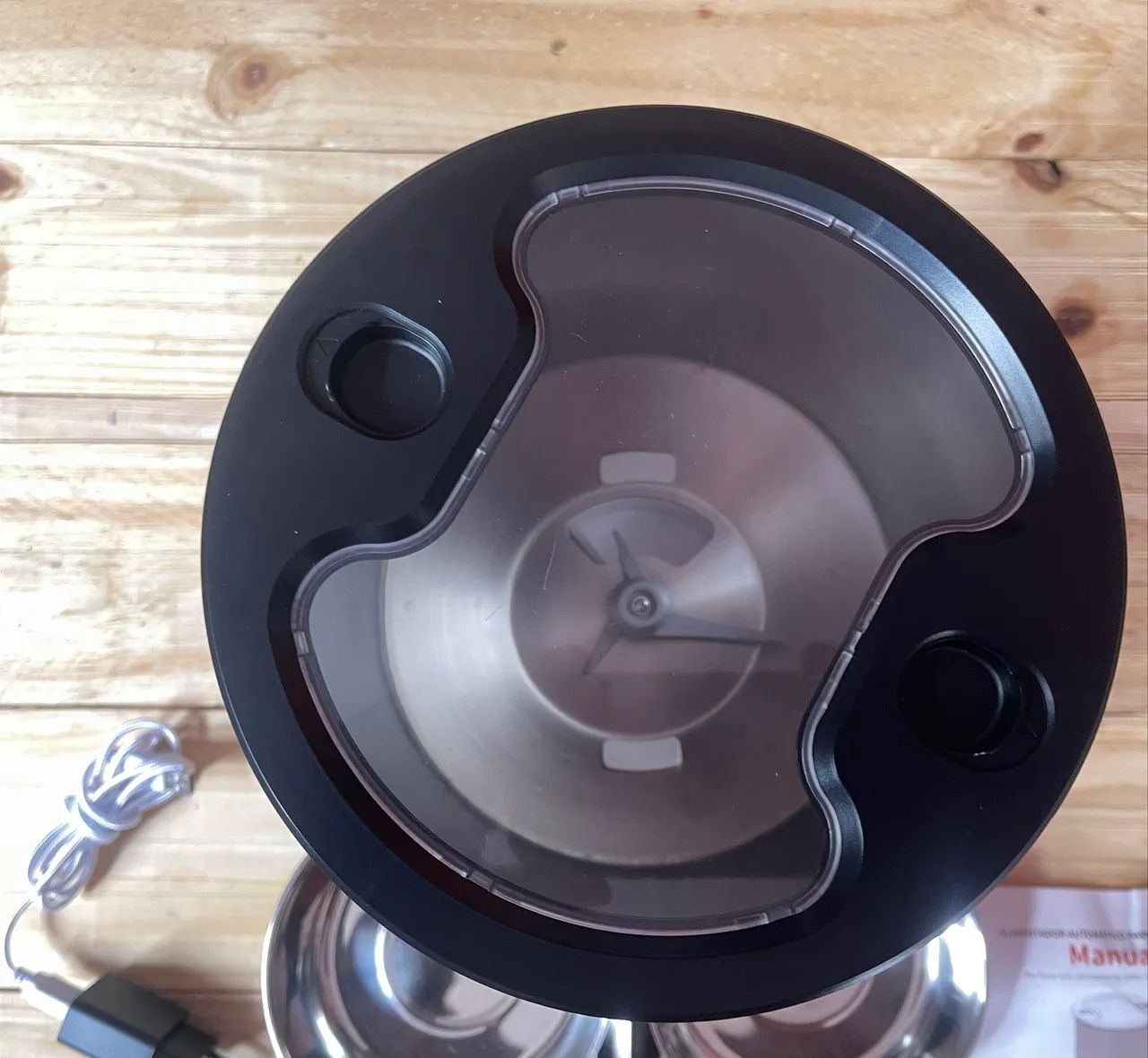 Alimentador automático para pets com Wi-Fi  Novo nunca usado - Foto 3