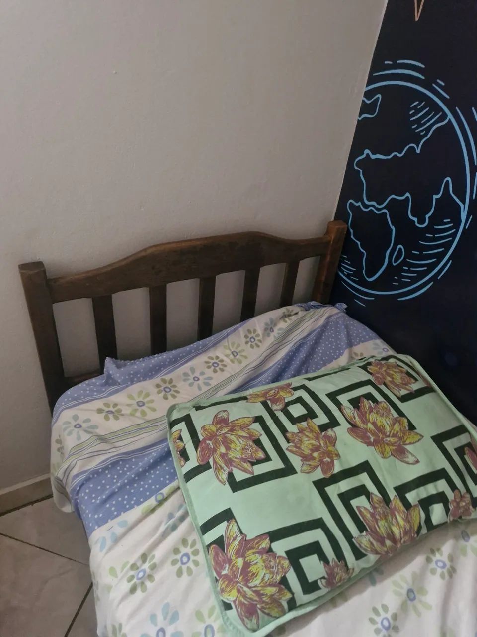 Cama de madeira maciça  - Foto 2