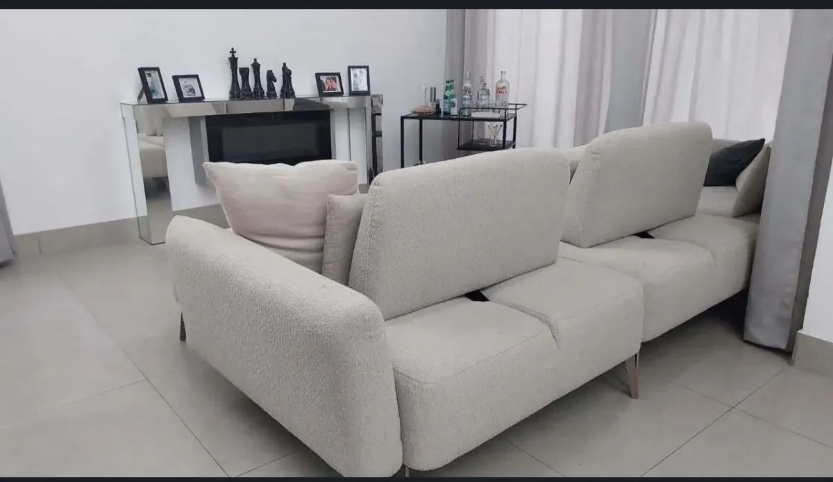 Sofá Modular de Alto Padrão com Chaise (3,44m) - Design Sofisticado - Foto 5