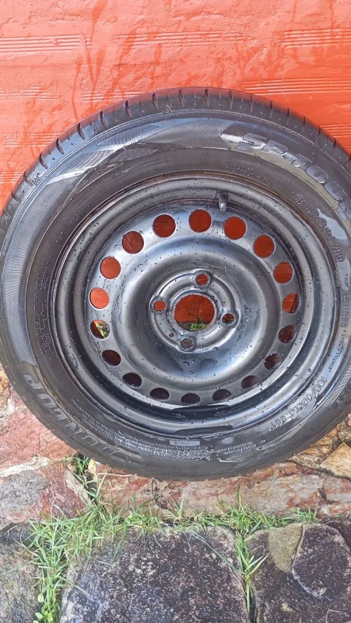 Pneu Dunlop aro 14 185/65 - Foto 2