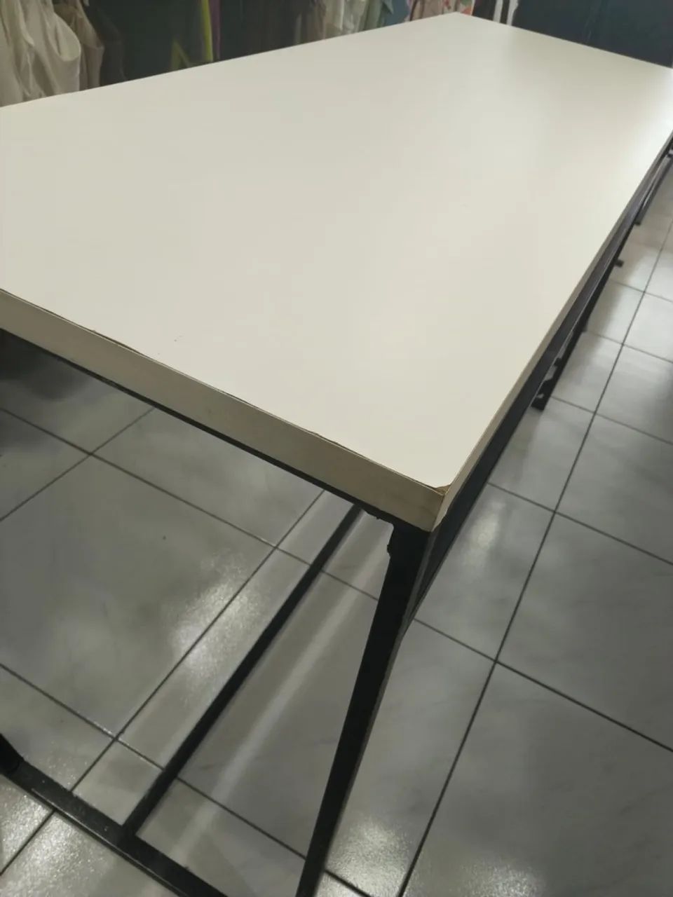 Mesa metalon e mdf