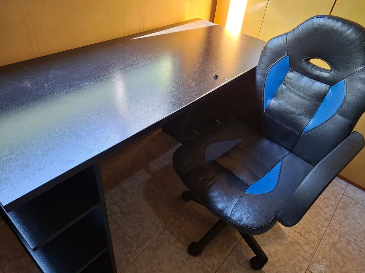 Mesa de escritoio e cadeira - Foto 3