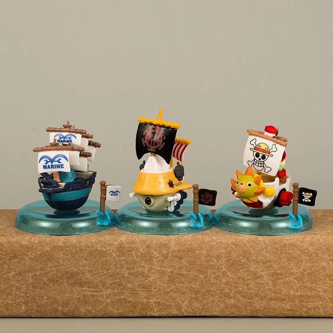 Barco Barcos Navios Jangada dos Piratas One Piece Miniatura 7,5cm - Foto 4