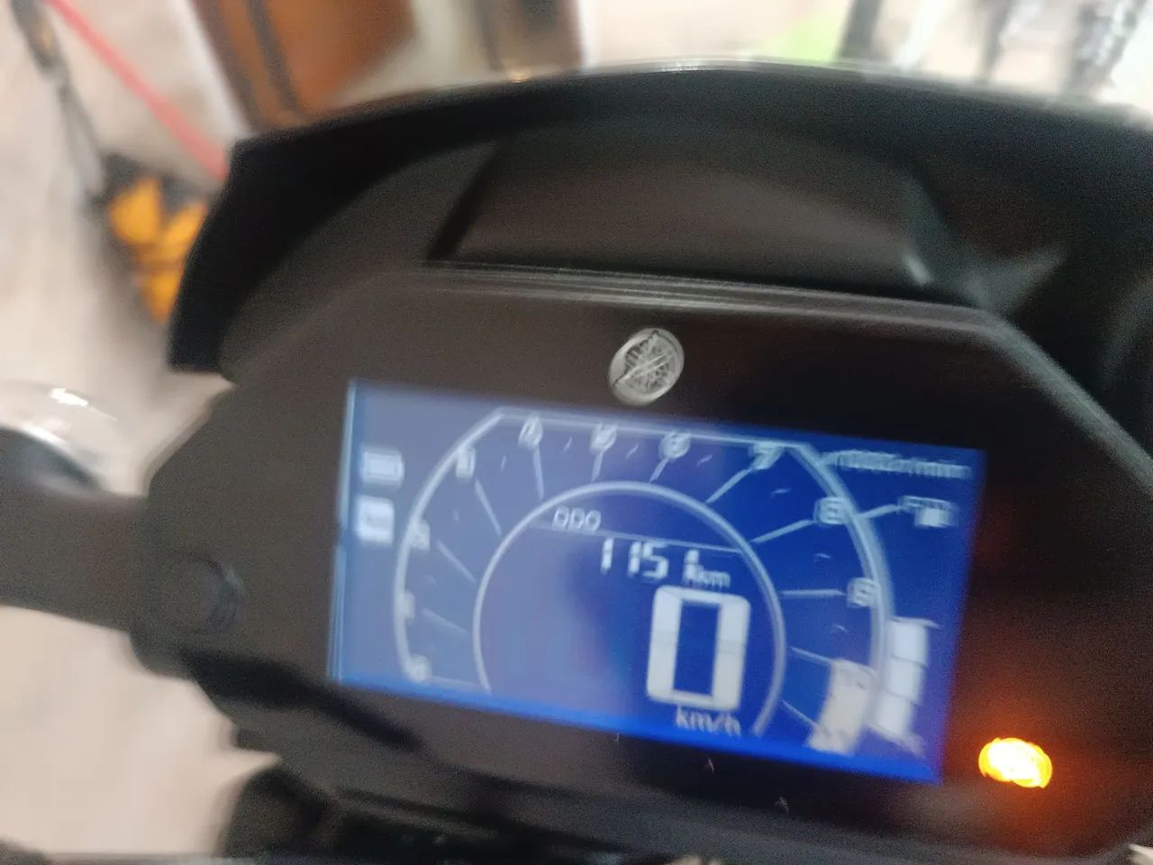 Lander 2025 baixo km - Foto 4