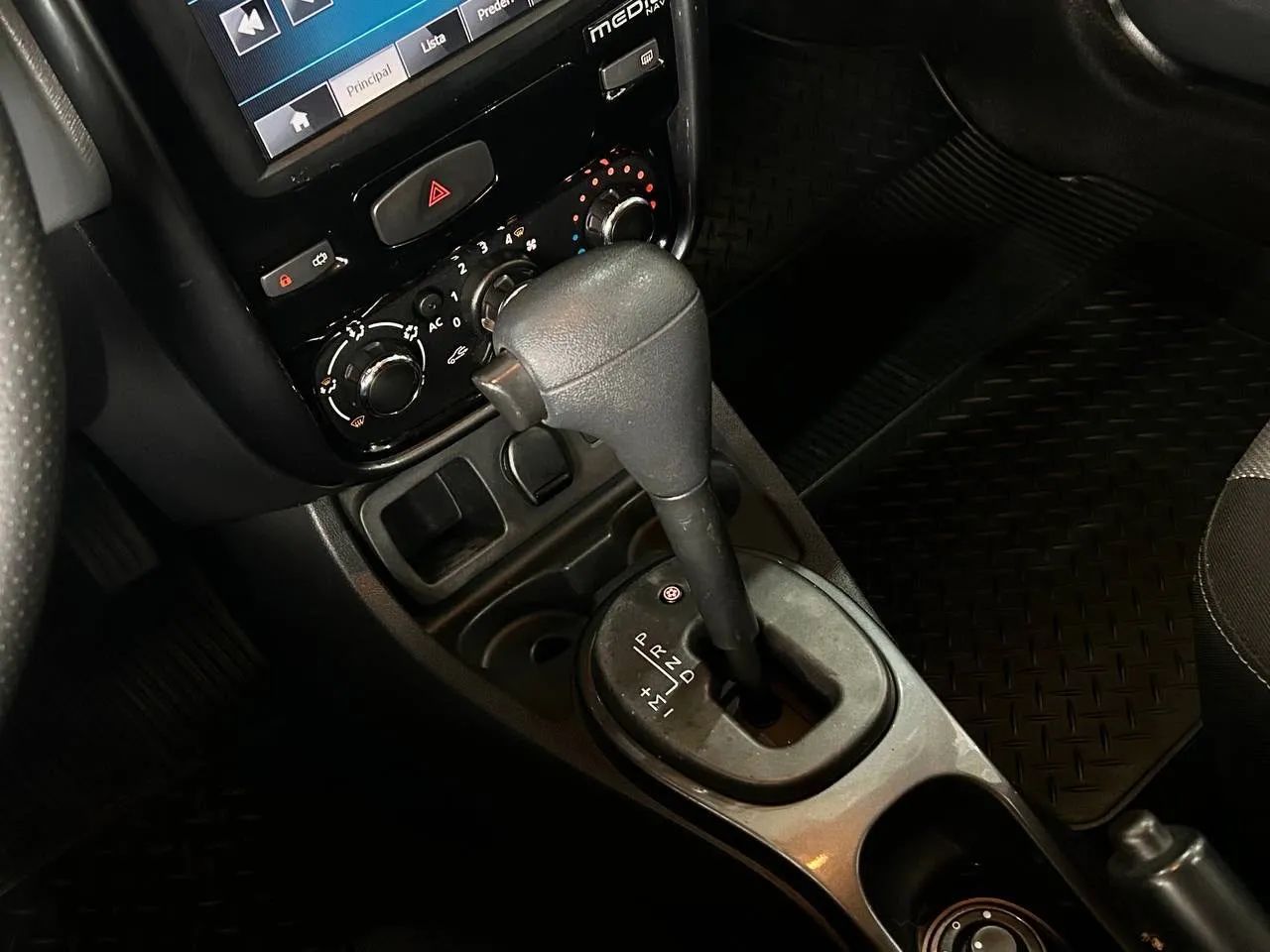 Renault Duster Dynamique 2.0 Hi-flex 16V Aut. 2014 - Foto 5