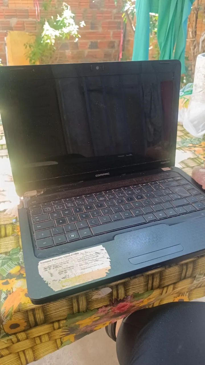 Notebook com defeito, não liga , ele caiu e parou de funcionar. - Foto 3