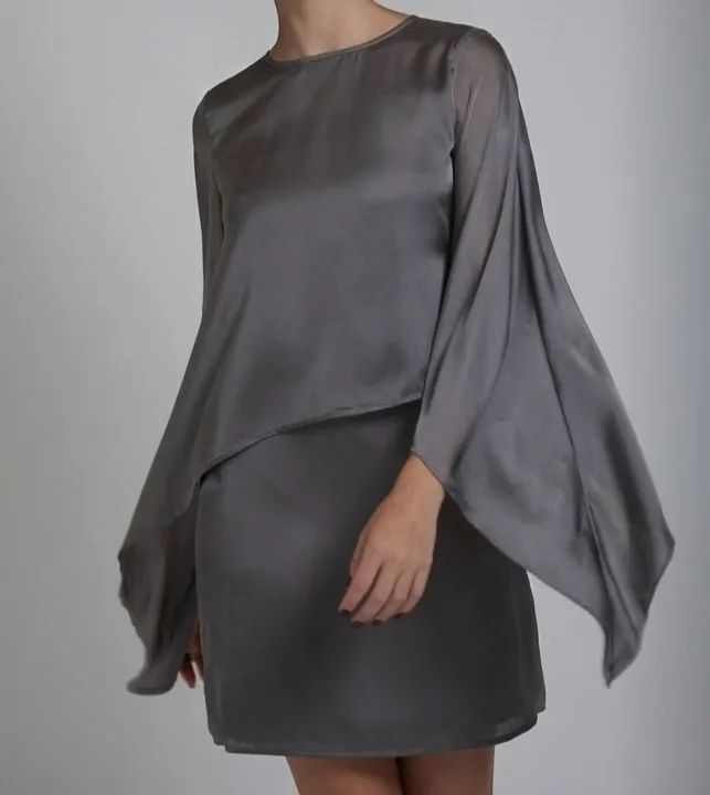Blusa Capa ShopArthy Cetim (esgotada no site)