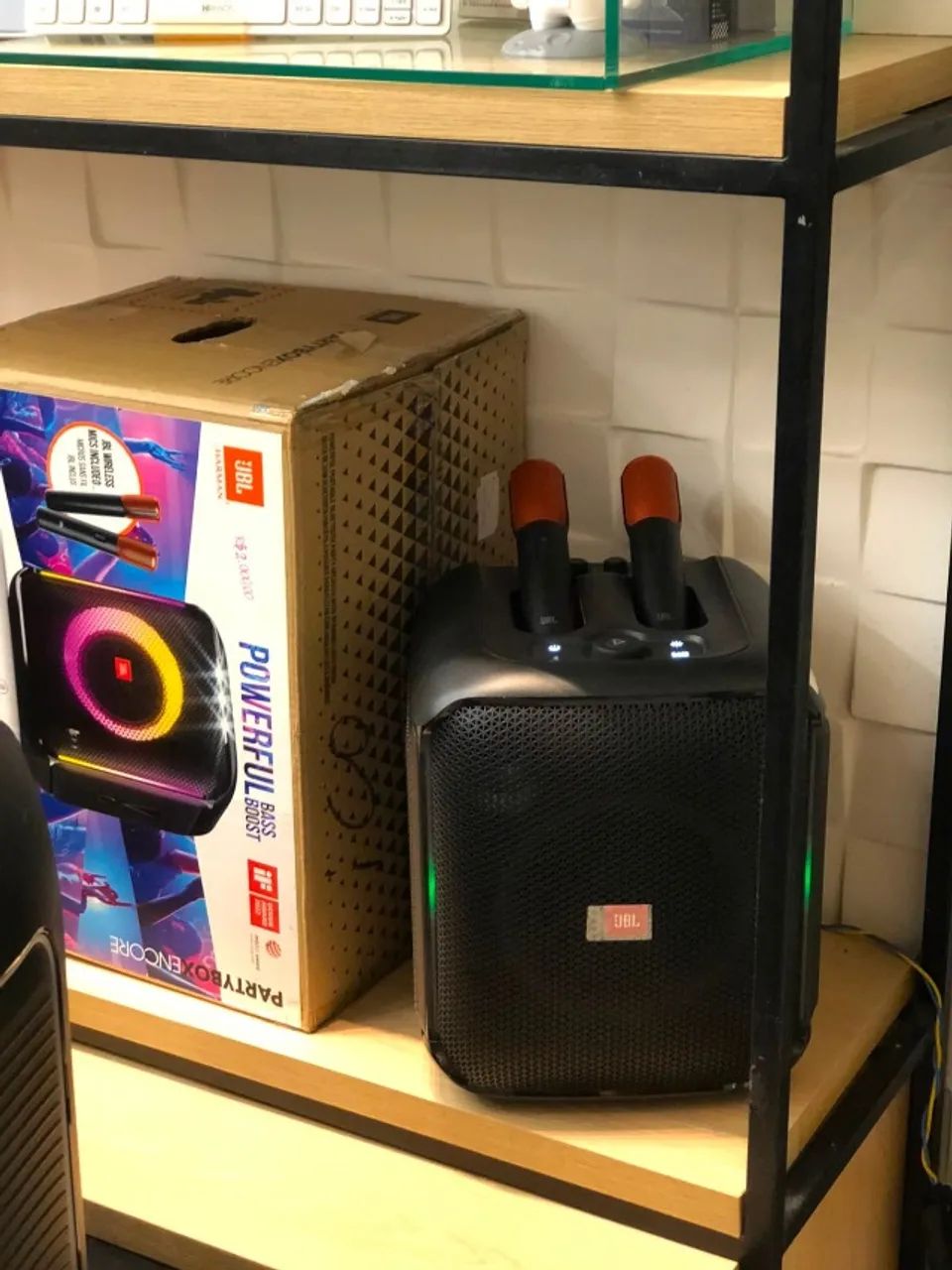 PARTYBOX - ENCORE  - 2 MICROFONES  - Foto 4