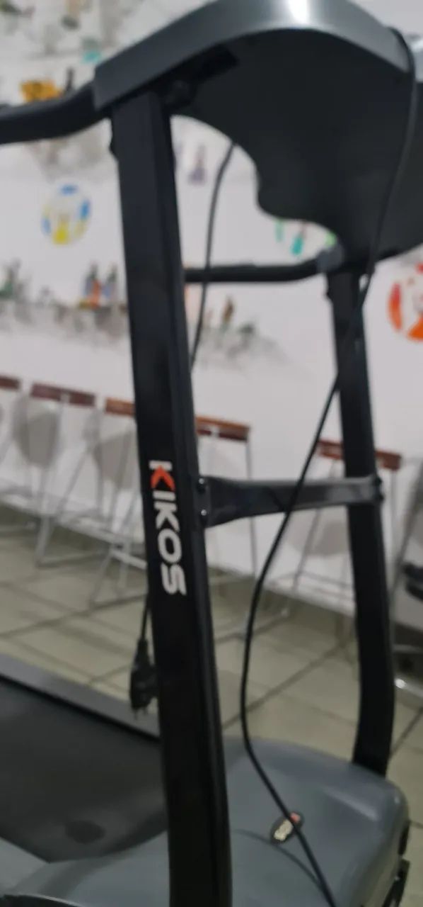 Esteira KIKOS E 800 LUXE - Foto 4