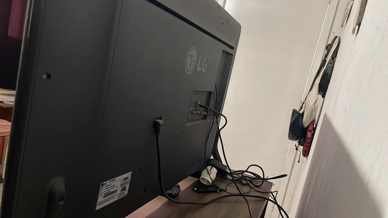 Tv 42 polegadas  - Foto 4