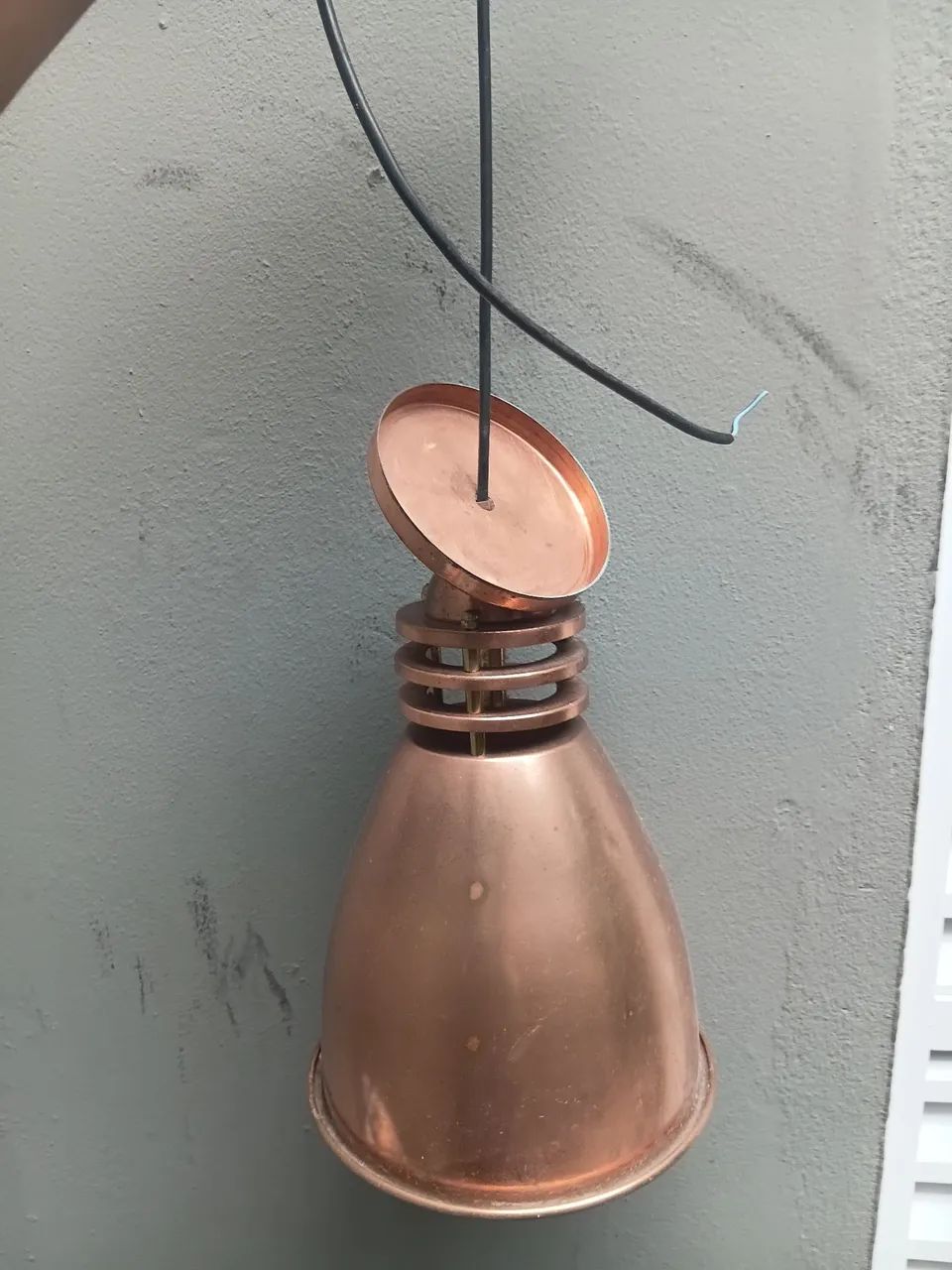 Tenho duas luminárias pendentes pra vender porque troquei de casa e não tenho onde usar  - Foto 2