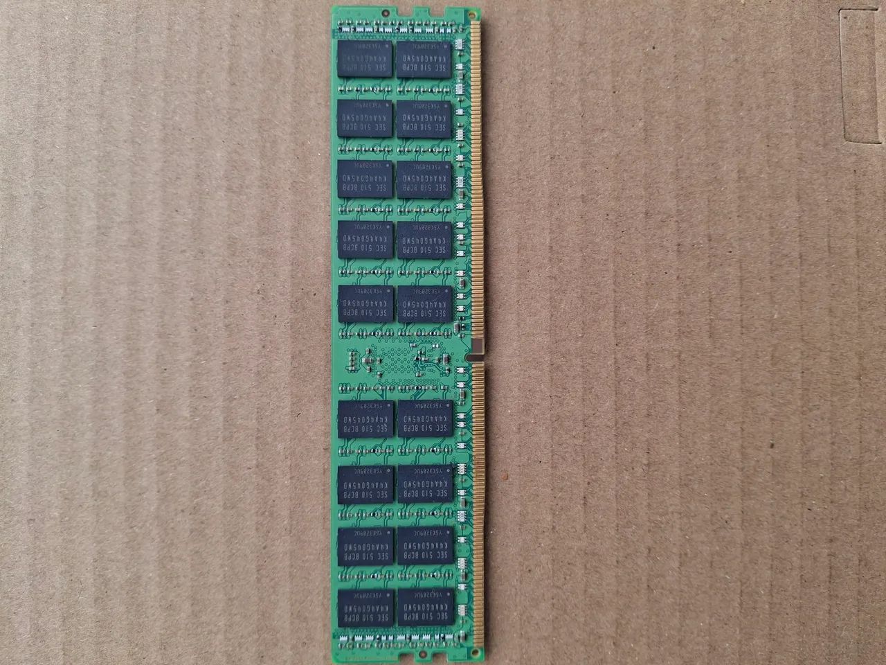 Memoria ram ddr4 16gb ecc rdimm