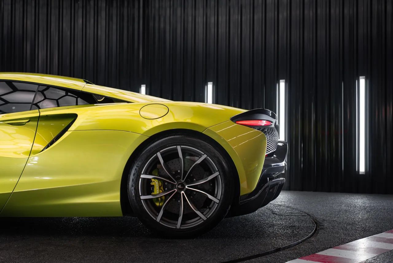 McLaren Artura Coupe 3.0 V6 2p (Híbrido), foto 11 de 20