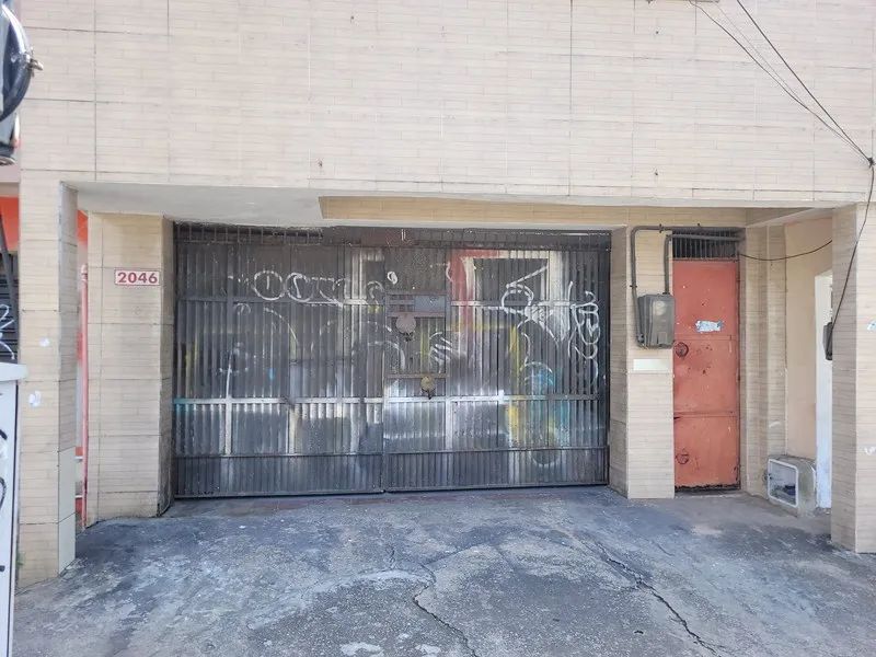 JACARECANGA - Av. Pres Castel Branco, 2046, com aproximadamente 175M², amplo espaço intern