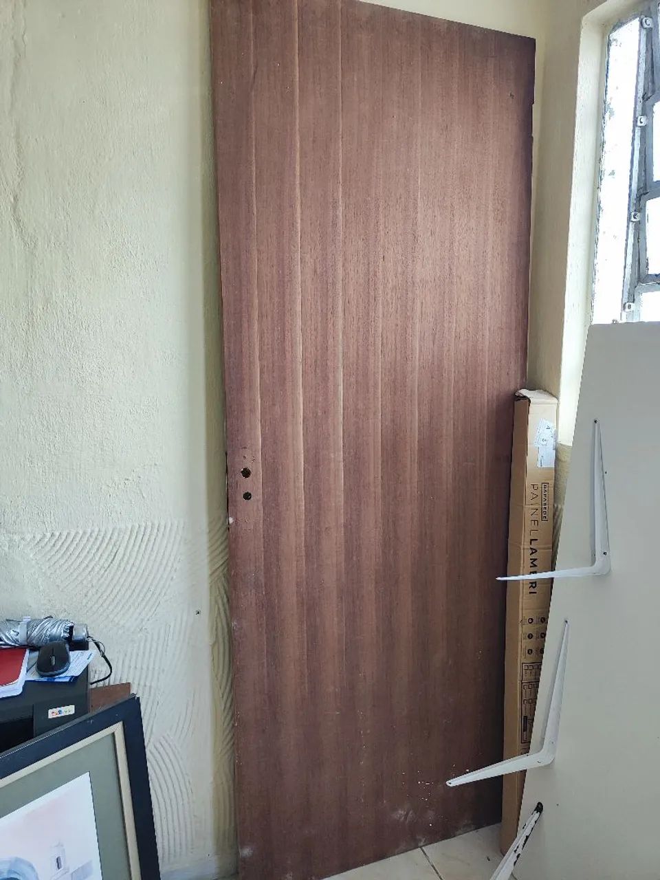 Vendo porta de madeira 
