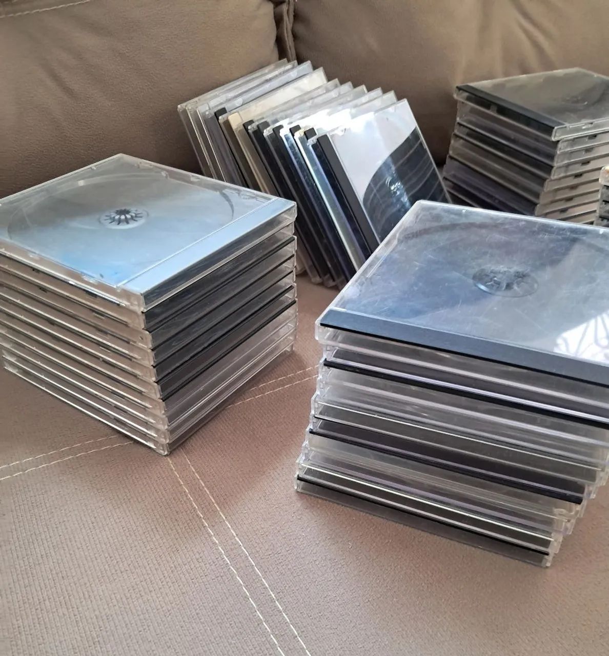 Lote 50 Estojos Capas de Acrílico para CDs - Foto 2