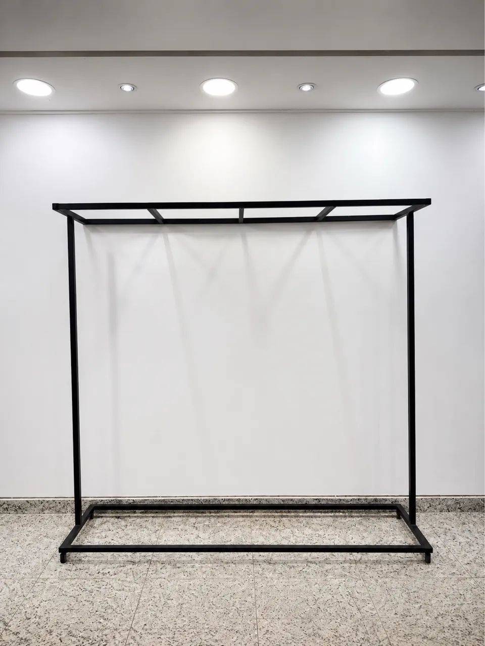 Arara para loja de roupas - Foto 3