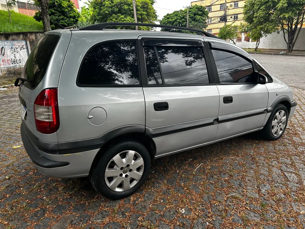 Chevrolet Zafira Zafira Eleg.2.0 MPFI FlexPower 8V 5p Aut 2010