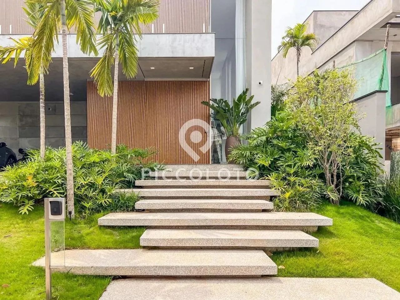 Sobrado para alugar em Campinas, Alphaville Dom Pedro 3, com 3 suítes, com 346 m² - Foto 2