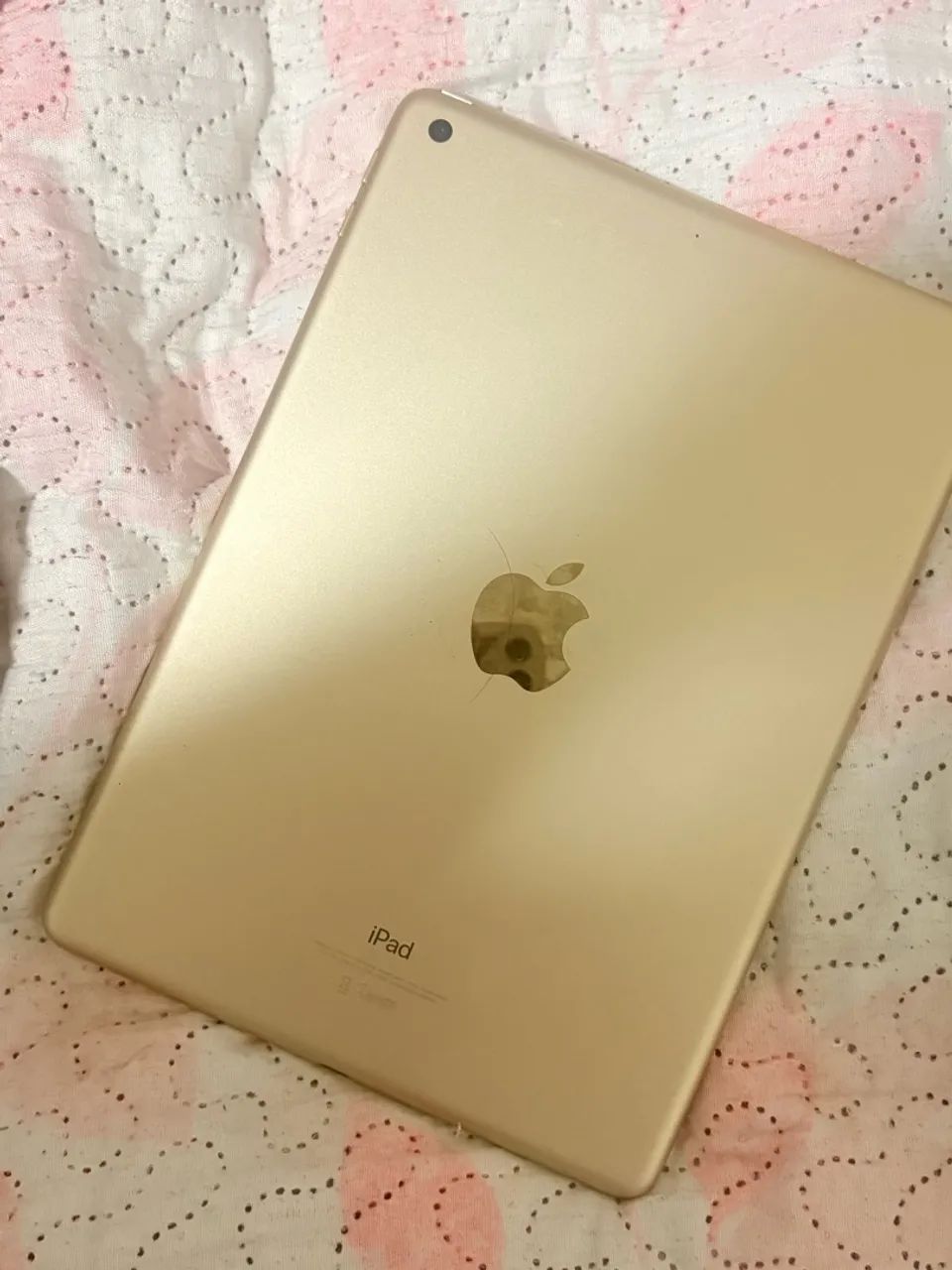 iPad 5 original em perfeito estado acompanha capa e caneta 