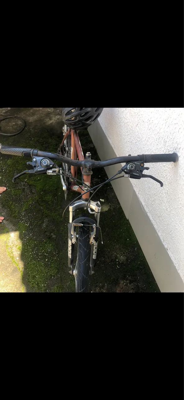 Bicicleta com capacete - Foto 4