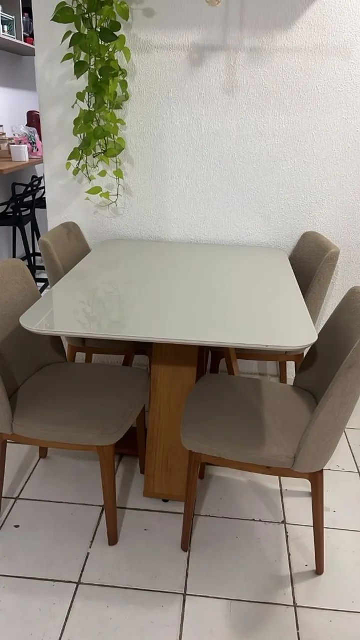Mesa em madeira 