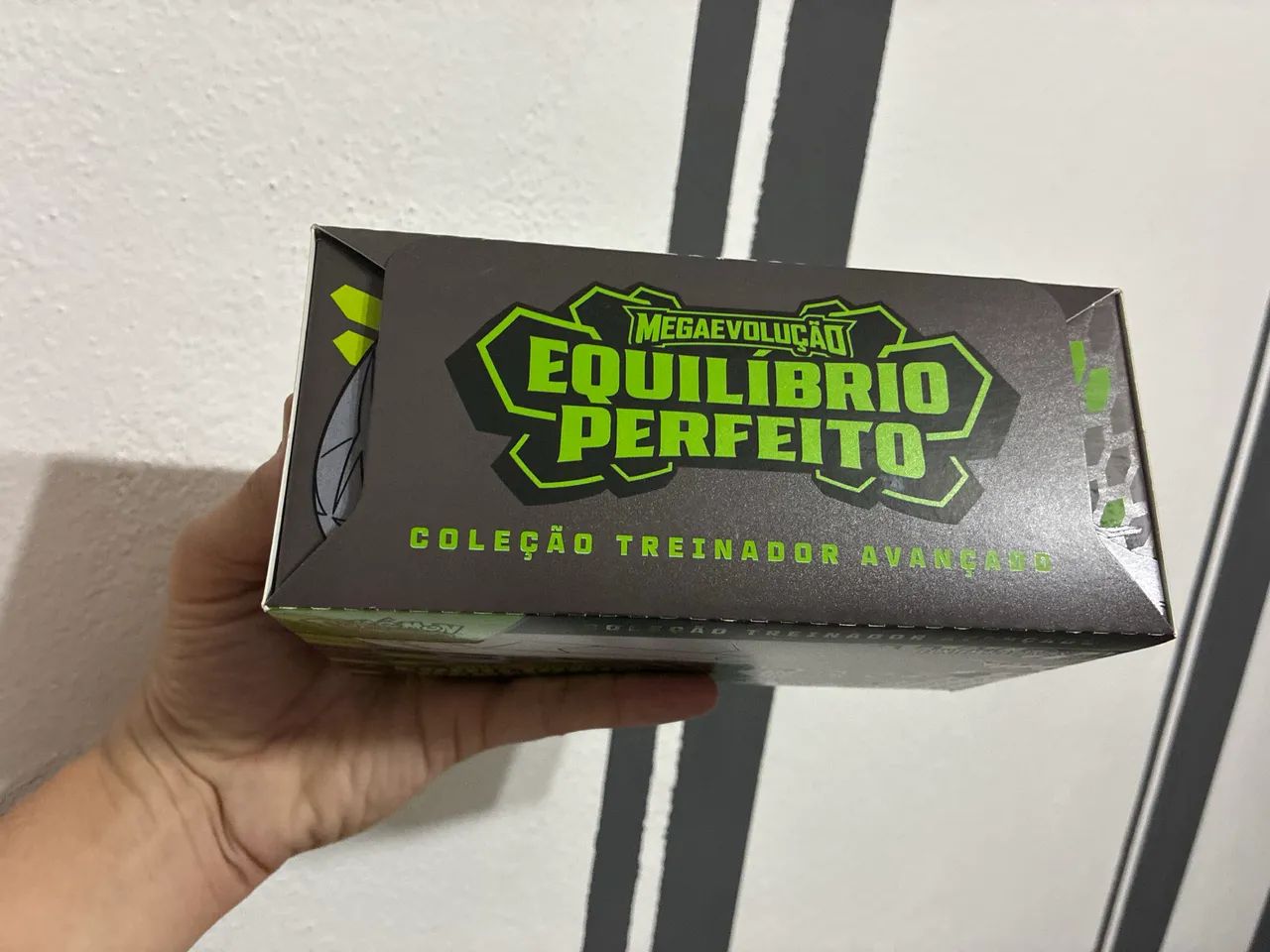 ETB Treinador Avançado Equilíbrio Perfeito Pokémon - Foto 5
