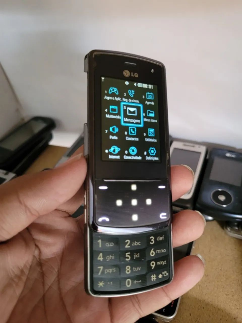 LG KF510 Slide - Celular Antigo Retrô - Item de Coleção - Foto 5
