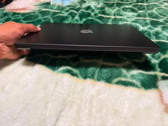 Notebook Apple MacBook Pro de 14,2 polegadas com chip M5 - Foto 4