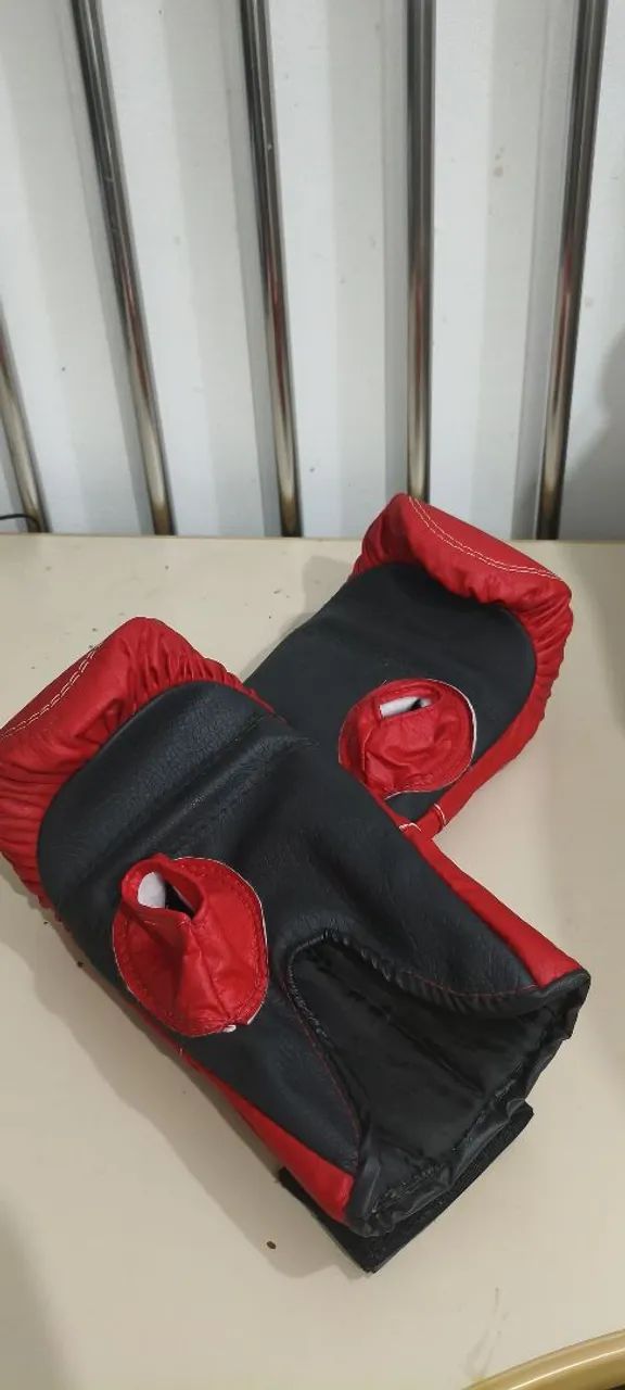 Luva para exercicios praticantes de boxe e muay thai. - Foto 2