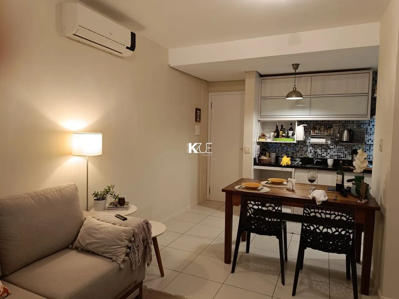 Apartamento com 2 Quartos e Suíte a Poucos Metros da Praia do Bom Abrigo - Florianópolis - Foto 2