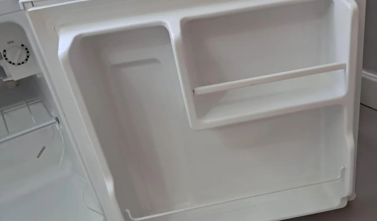 Frigobar Britânia 47l