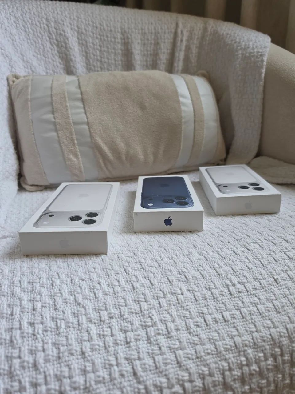 Iphone 17 PRO MAX - SILVER 256GB LACRADO - Foto 2