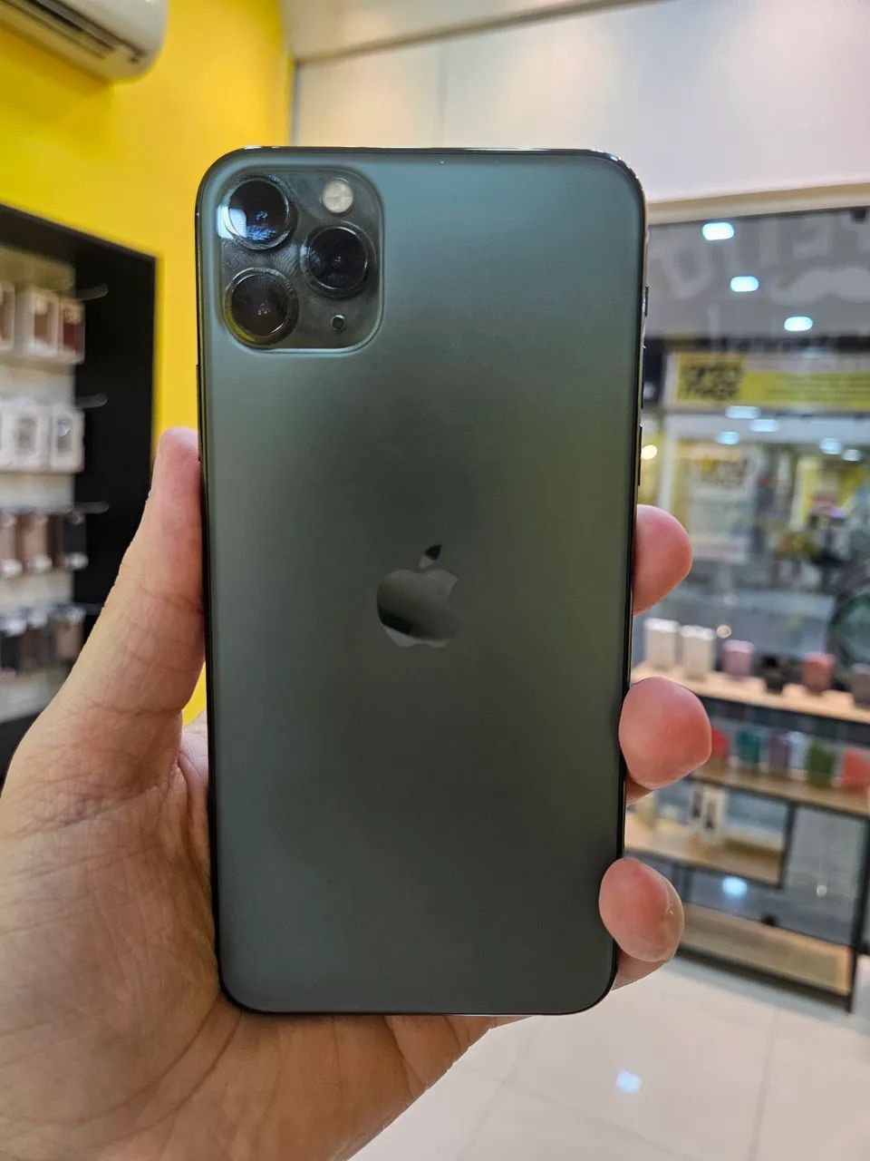 iPhone 11 Pro Max 64GB Verde - Foto 2