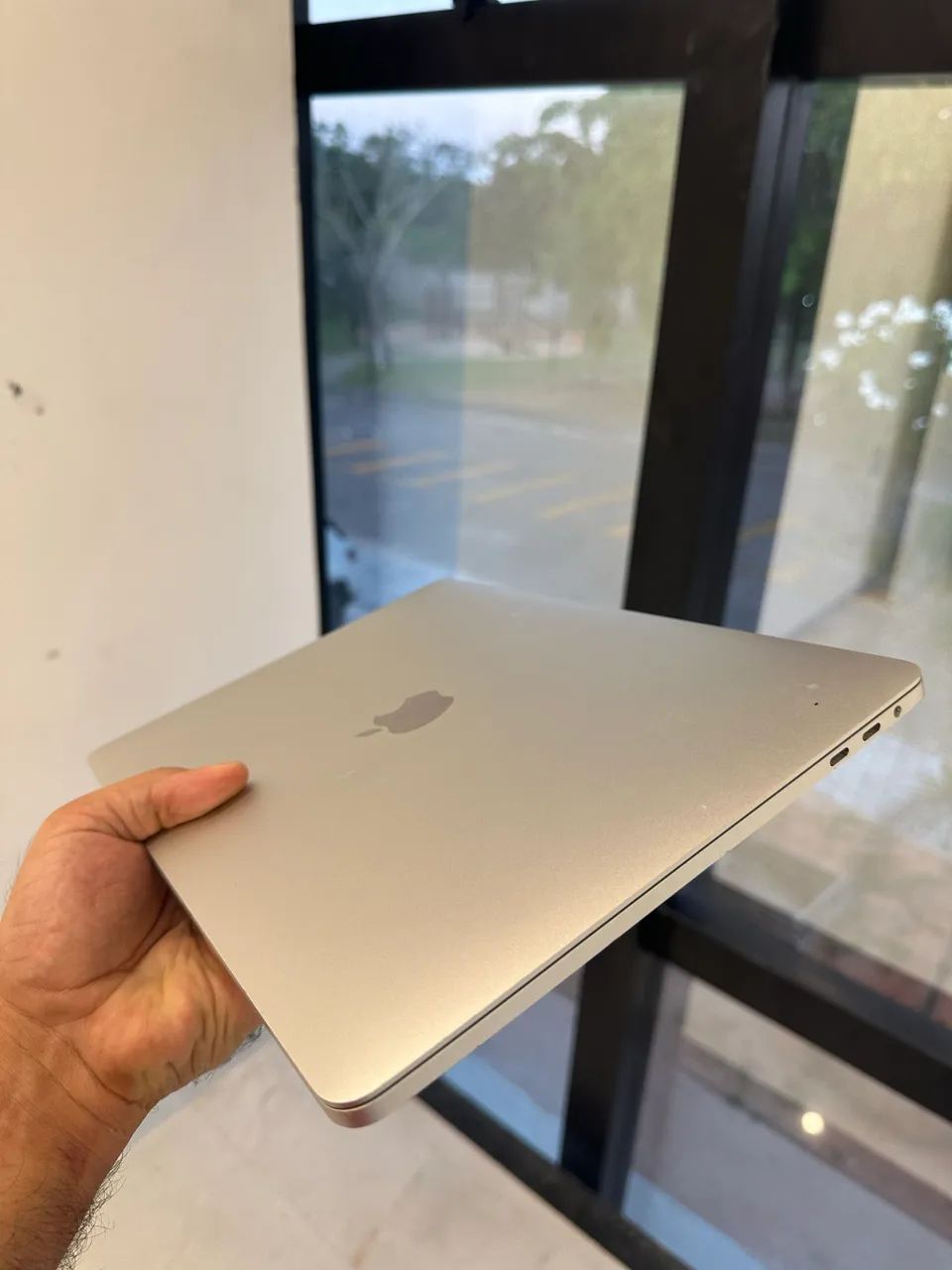 macbook pro 13 2016