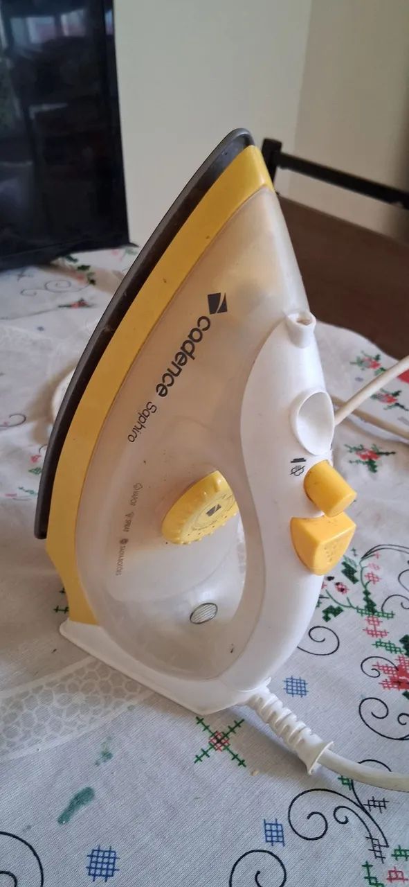 Ferro de passar roupas 