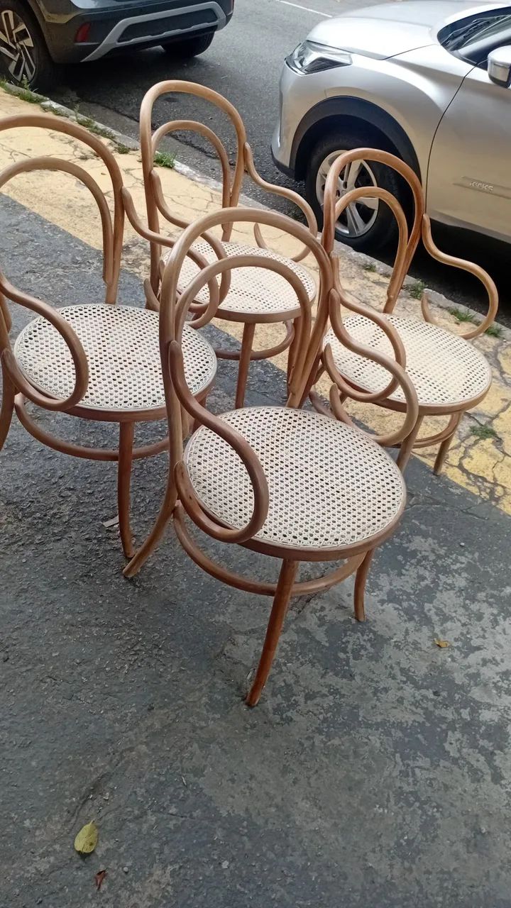 Conjunto de 5 cadeiras Thonet  - Foto 2