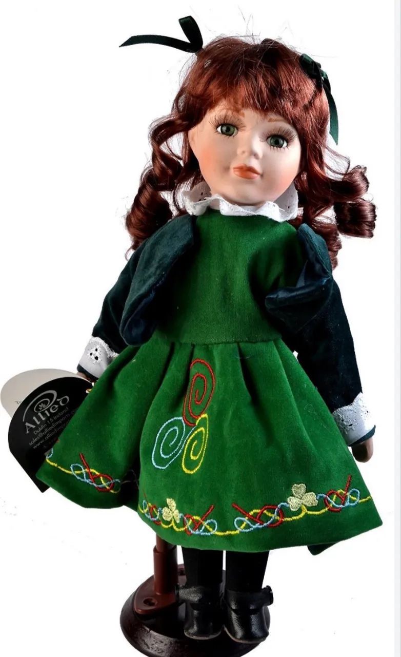 Boneca de porcelana 