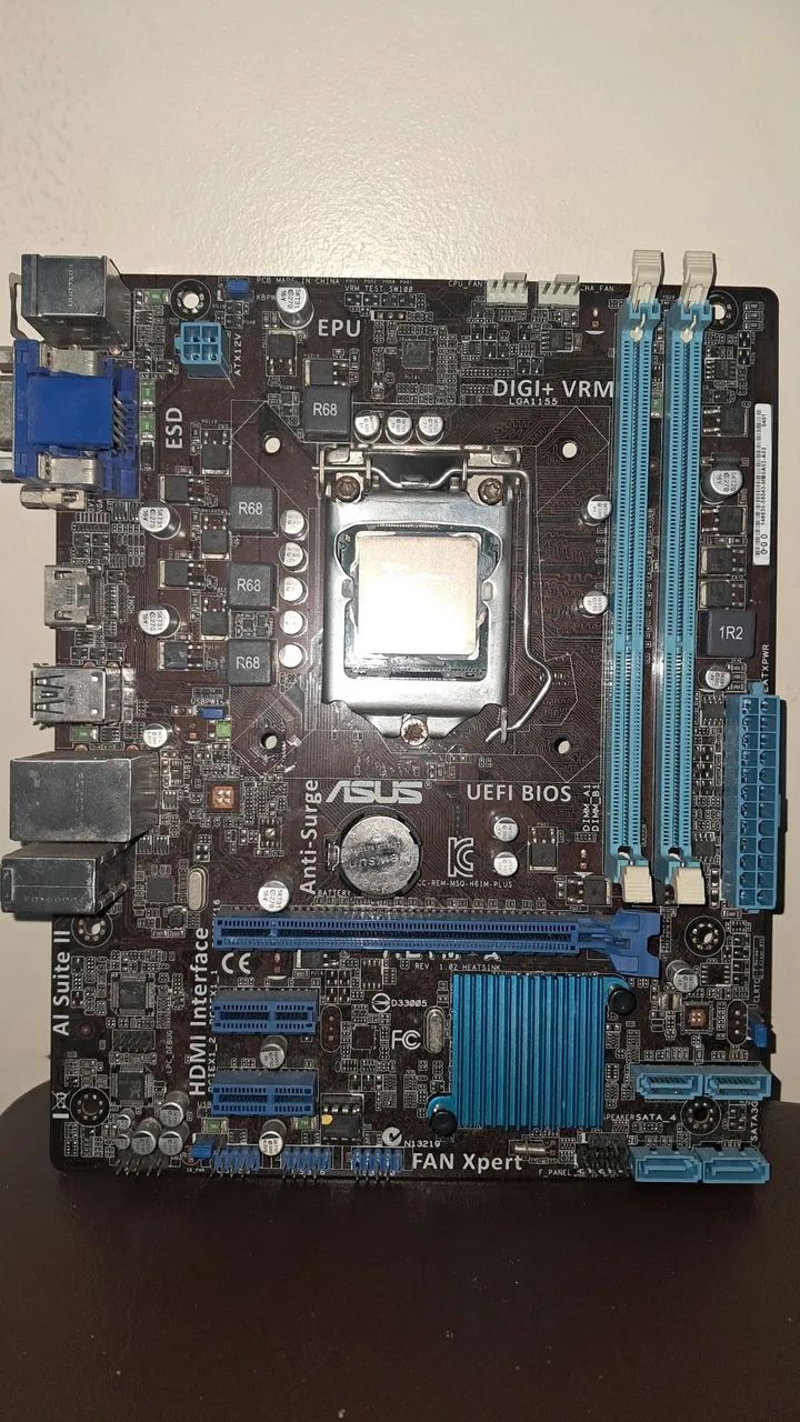 placa-mãe H61 Asus + i3 3220 - Foto 3
