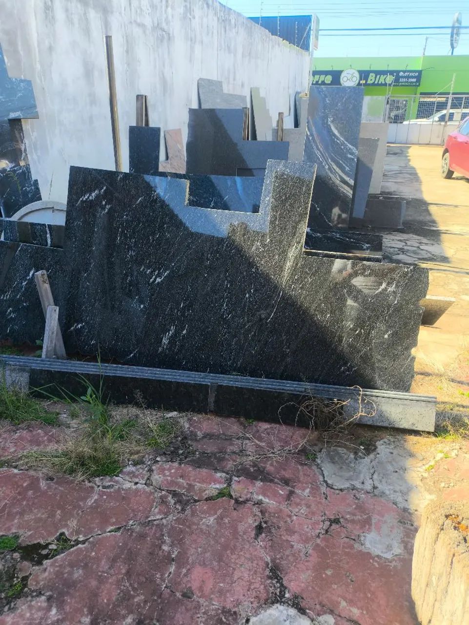 Lote de Pedras, Chapas e Retalhos de Marmoraria à Venda - Diversos Tamanhos e Modelos - Foto 2