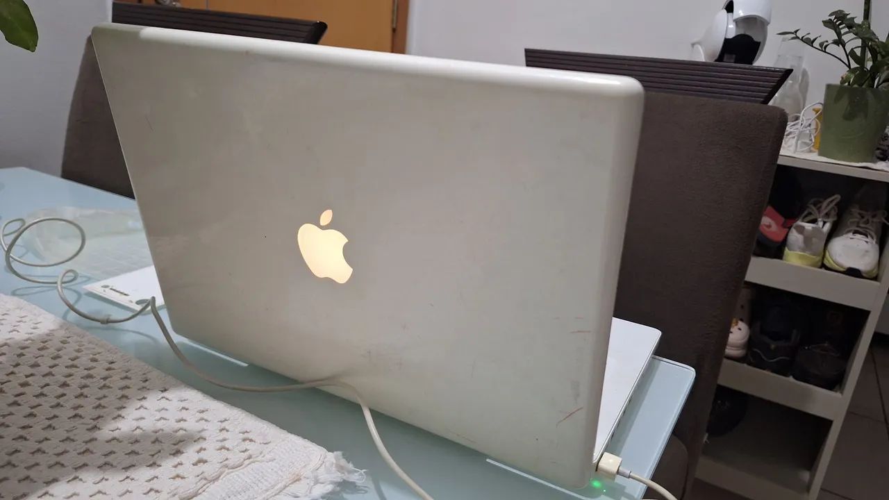 Macbook