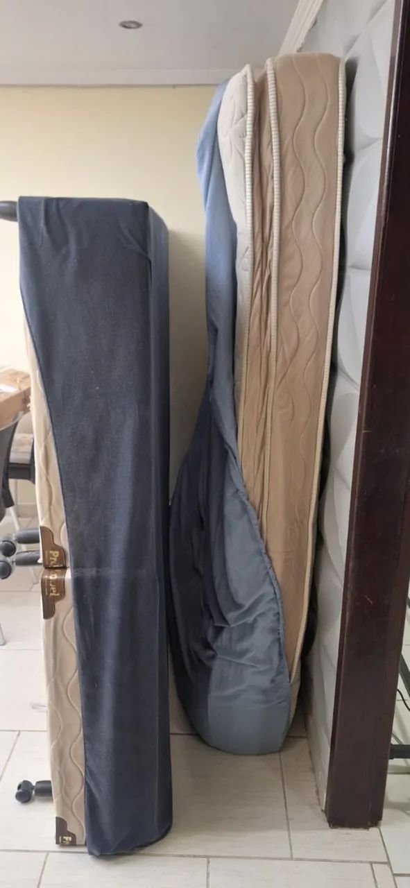 Cama Queen Size Completa - Base + Colchão - Bom Estado