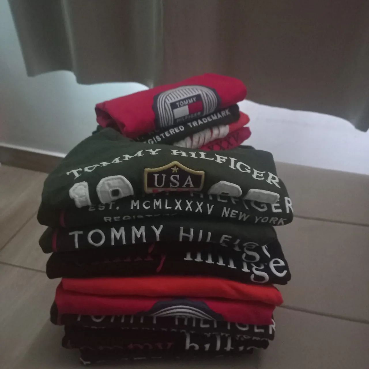vendo lote de camisetas importadas  - Foto 3