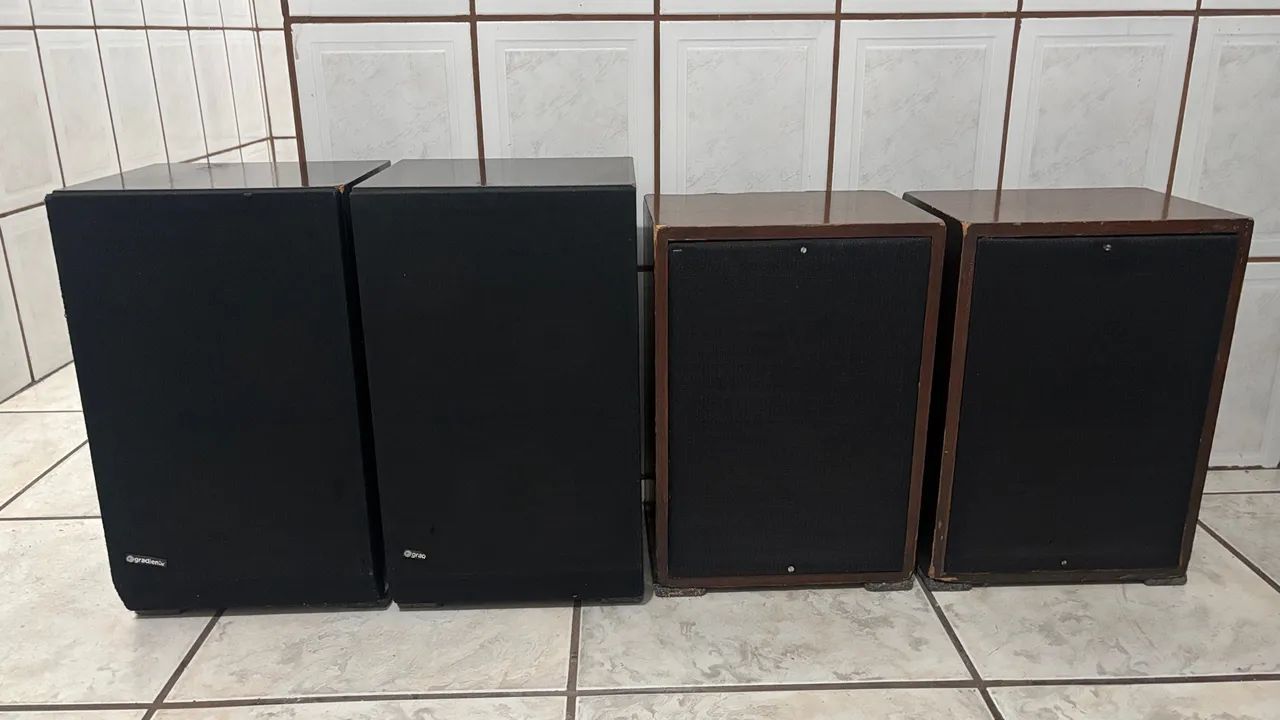 Caixa de som antiga Gradiente 