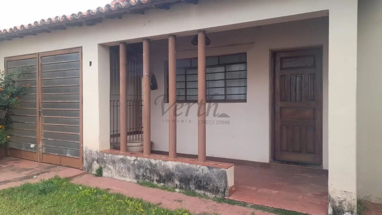 Casa Térrea à Venda em Sousas - Campinas/SP